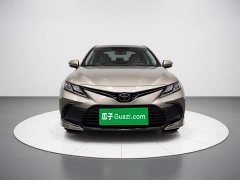 Toyota Camry 2.5G Deluxe Edition - фото 2