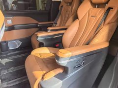 Hongqi HQ9 PHEV 2.0T AWD Business Edition - фото 8