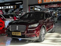 Lynk & Co Adventurer 2022 2.0T Two-wheel drive Premium Edition - фото 1