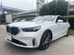 BMW i5 2024 eDrive 35L Luxury Package - фото 1