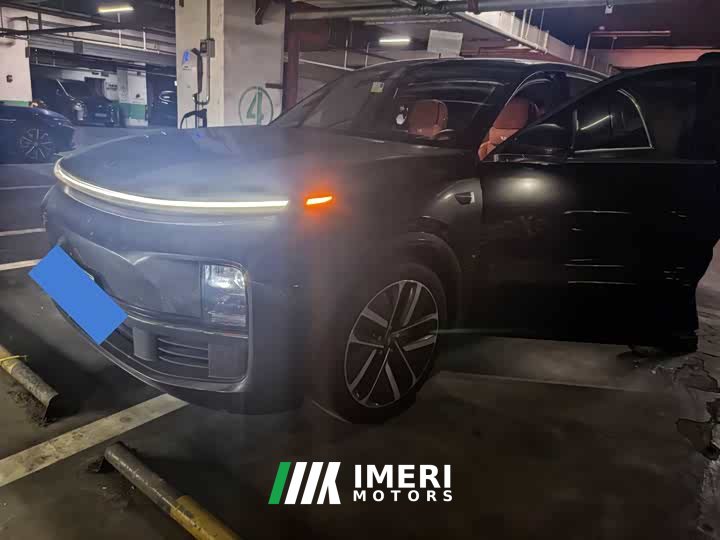 Li Auto Ideal L8 Pro - автомобиль из Китая