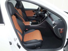 Mercedes-Benz C-Class facelift C 260 L sports version - фото 14