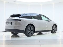 Li Auto Ideal i6 two-wheel drive standard version - фото 8