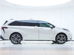 Lynk & Co Grevia 2022 2.5L Hybrid Premium Edition - фото 2