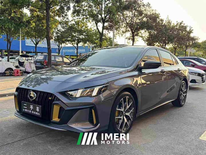 Trumpchi Shadow Leopard 2021 270T DCT J15 version - автомобиль из Китая