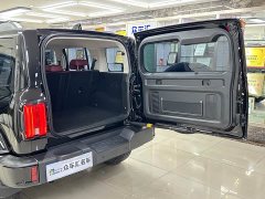 Tank 300 2.0T Traverser - фото 7