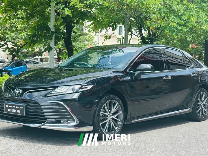 Toyota Camry 2023 2.5G Luxury Edition - автомобиль из Китая