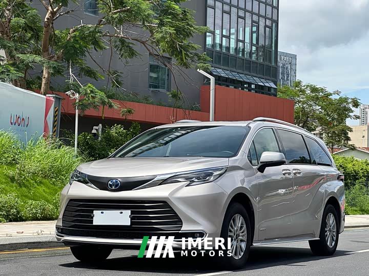 Toyota SIENNA 2021 2.5L Hybrid Comfort Edition