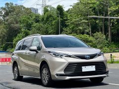 Toyota SIENNA 2021 2.5L Hybrid Comfort Edition - фото 3