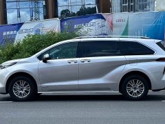 Toyota SIENNA 2021 2.5L Hybrid Comfort Edition - фото 4