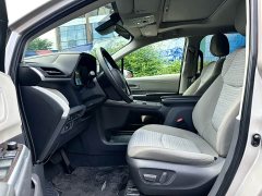Toyota SIENNA 2021 2.5L Hybrid Comfort Edition - фото 5