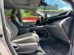 Toyota SIENNA 2021 2.5L Hybrid Comfort Edition - фото 7