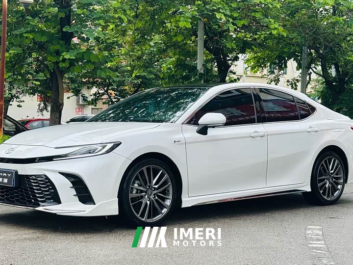 Toyota Camry Dual Engine 2.0HXS Sports Plus Edition