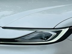 Toyota Camry Dual Engine 2.0HXS Sports Plus Edition - фото 9
