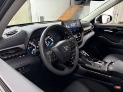 Toyota Highlander 2023 2.5L smart electric hybrid dual-engine four-wheel drive knight version 7 seats - фото 9