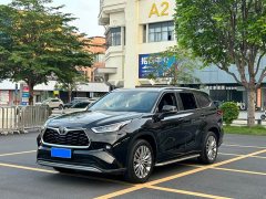 Toyota Highlander 2022 380T four-wheel drive premium version 7 seats - фото 1