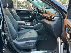 Toyota Highlander 2022 380T four-wheel drive premium version 7 seats - фото 17