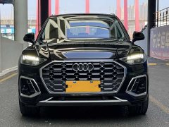 Audi Q5L 45T luxury and dynamic - фото 2