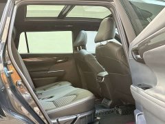 Toyota Crown Lufang 2021 2.5L HEV four-wheel drive premium version - фото 10