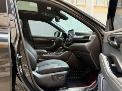 Toyota Crown Lufang 2021 2.5L HEV four-wheel drive premium version - фото 9