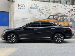 Volkswagen Passat 330TSI Luxury Edition - фото 3