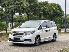 Honda Elysion 2019 2.0L Hybrid Luxury Edition - фото 1