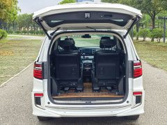 Honda Elysion 2019 2.0L Hybrid Luxury Edition - фото 17
