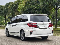 Honda Elysion 2019 2.0L Hybrid Luxury Edition - фото 7