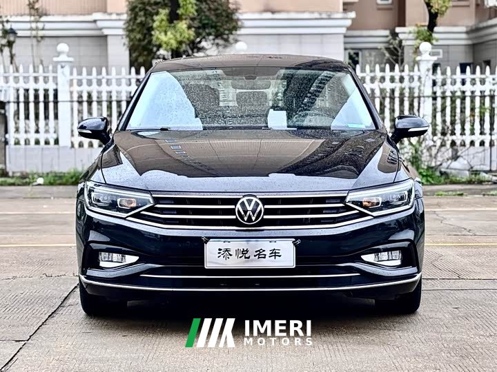 Volkswagen Magotan 330TSI DSG 30th Anniversary Edition - автомобиль из Китая