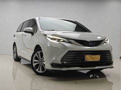 Toyota SIENNA 2021 2.5L Hybrid Premium Edition - фото 3