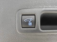 Toyota SIENNA 2021 2.5L Hybrid Premium Edition - фото 4