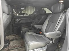 Toyota SIENNA 2021 2.5L Hybrid Premium Edition - фото 8