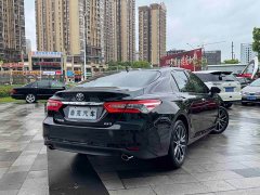 Toyota Camry 2.5G Deluxe Edition - фото 6