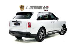 Rolls-Royce Cullinan 2021 five-seater version - фото 2
