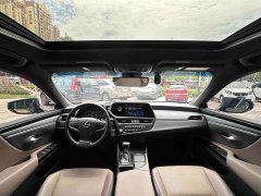 Lexus ES 2021 260 Luxury - фото 14