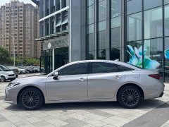 Toyota Avalon 2023 2.0L XLE Premium - фото 3