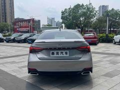 Toyota Avalon 2023 2.0L XLE Premium - фото 4