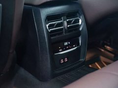 BMW 3 Series Facelift 2 330i M Sports Night Package - фото 17