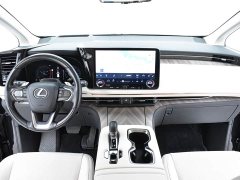 Lexus LM 350h seven-seat elegant version - фото 12