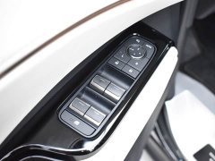 Lexus LM 350h seven-seat elegant version - фото 16