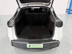 Tesla Model Y rear-wheel drive version - фото 10