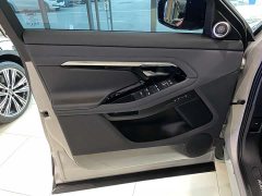 Land Rover Range Rover Evoque L 249PS Corinthian Bronze Special Edition - фото 16