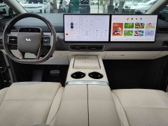 Li Auto Ideal MEGA 2024 Ultra - фото 6