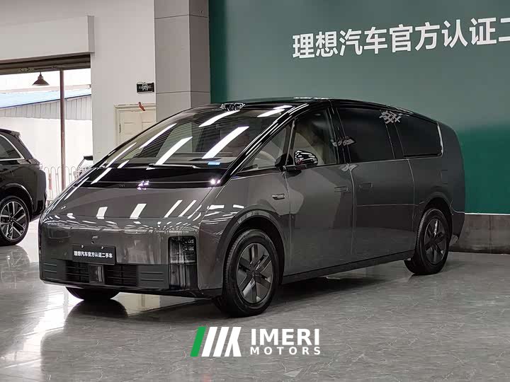 Li Auto Ideal MEGA Ultra smart refresh version - автомобиль из Китая