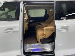 Denza D9 DM-i 980 four-wheel drive flagship - фото 12
