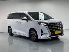 Denza D9 DM-i 980 four-wheel drive flagship - фото 4