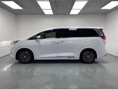 Denza D9 DM-i 980 four-wheel drive flagship - фото 6