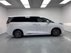 Denza D9 DM-i 980 four-wheel drive flagship - фото 7