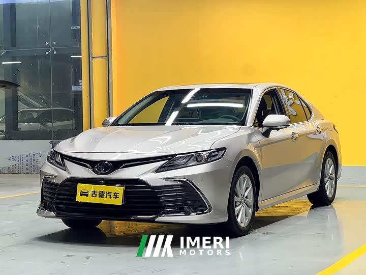 Toyota Camry 2.0G Deluxe Edition - автомобиль из Китая