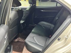Toyota Camry 2.0G Deluxe Edition - фото 15